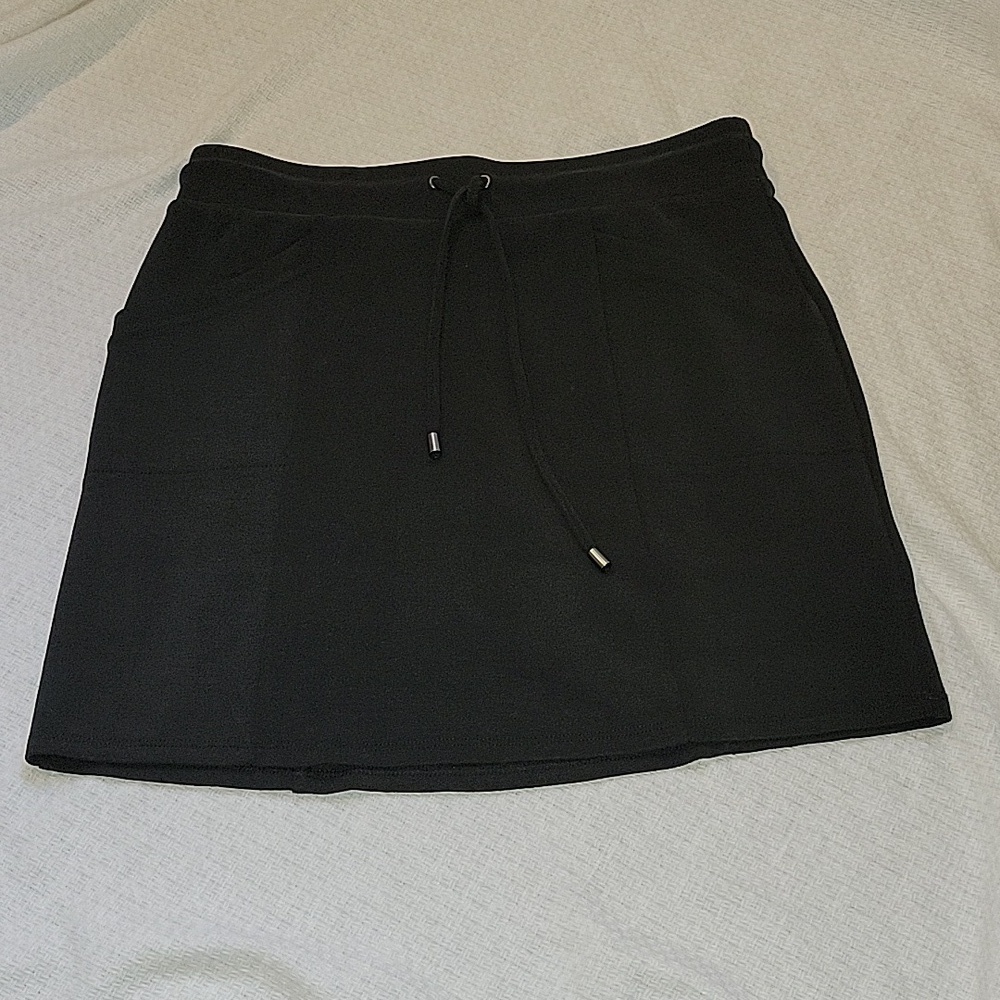 Cable & Gauge Sport Black Skort Small Mint Condition